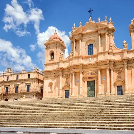 Centopassi * Noto