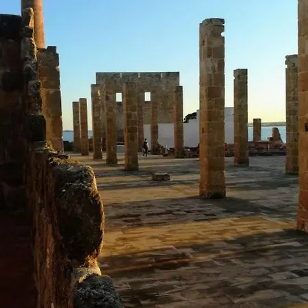 Centopassi Panzió Noto